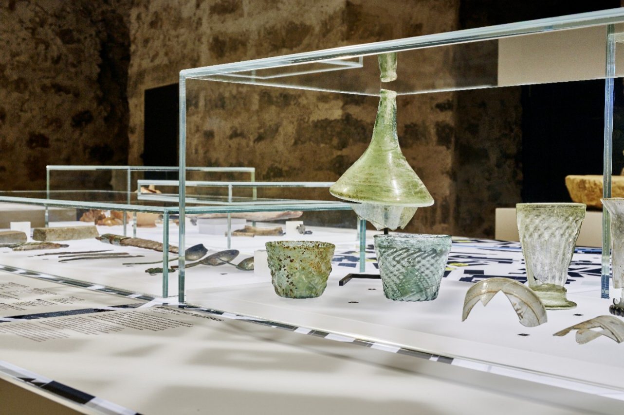 You can’t miss what’s behind